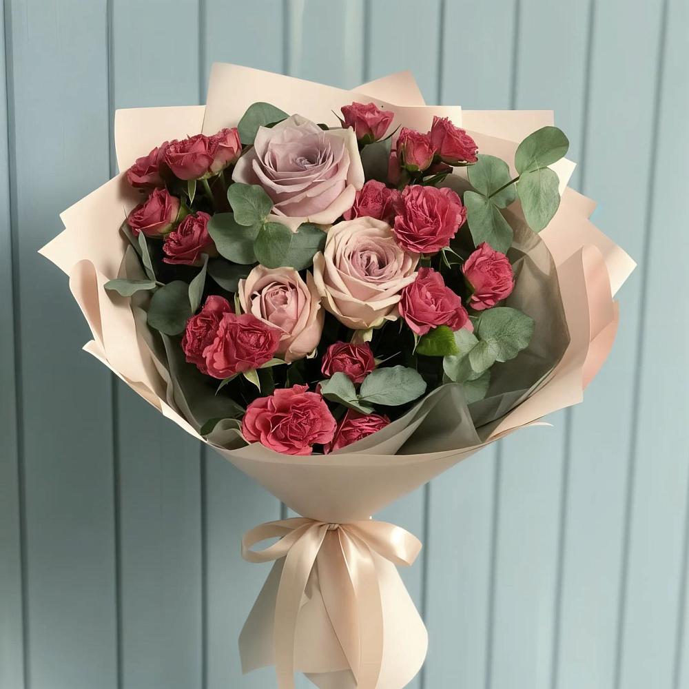 Букет цветов из: Гвоздики и Розы в Пикалёво