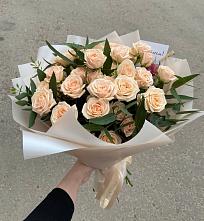 Букет Кремовые розы Латте в Пикалёво