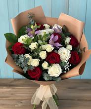 Букет цветов из:  Розы и Альстромерии в Пикалёво