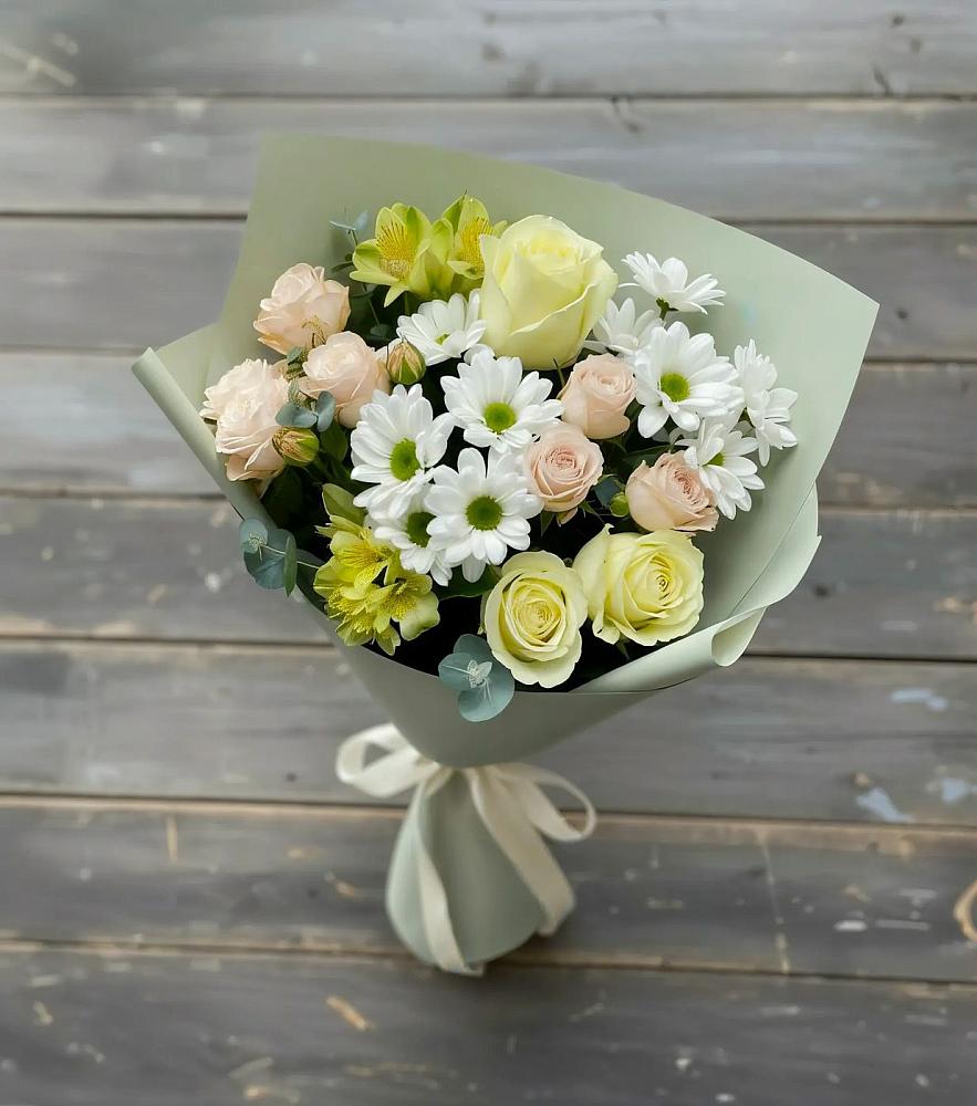 Букет цветов из: Альстромерии, Розы и Хризантемы в Пикалёво