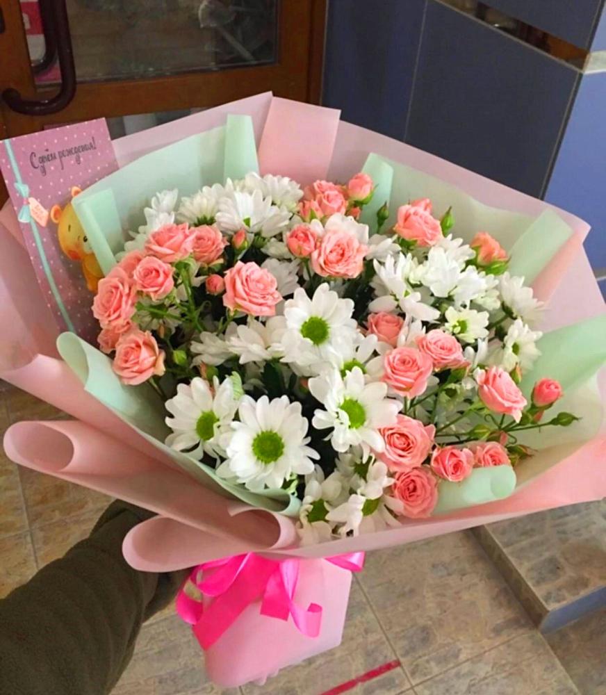 Букет цветов из: Розы и Хризантемы в Пикалёво