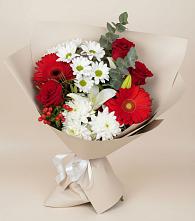 Букет цветов из:  Розы, Хризантемы, Герберы и Лилии в Пикалёво