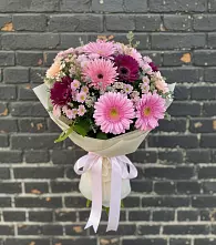 Букет цветов из:  Герберы и Хризантемы в Пикалёво