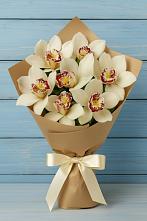 Букет цветов из:  Орхидеи и Розы в Пикалёво